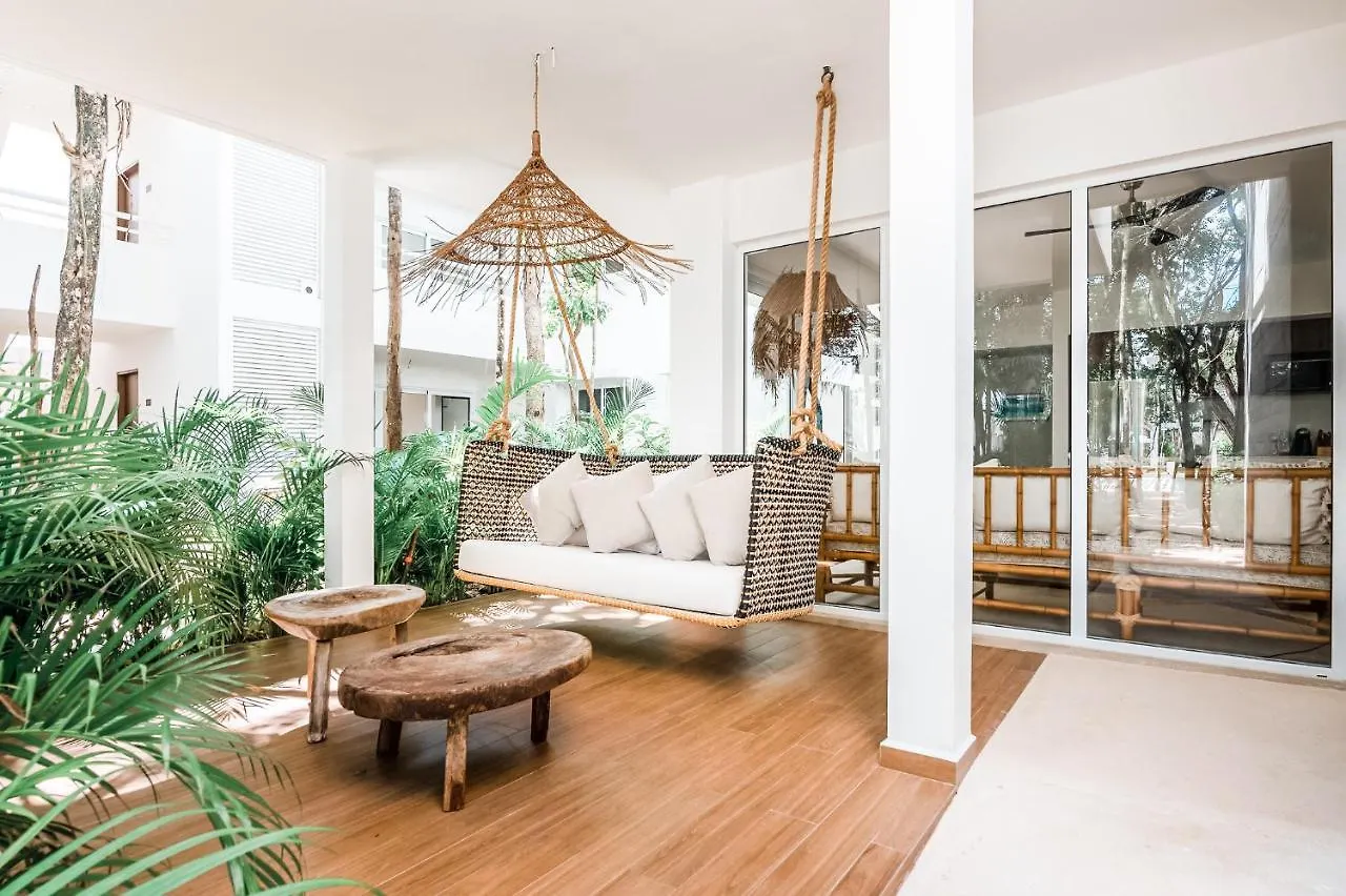 Charming Boho Entire Condo W Patio Swing location
